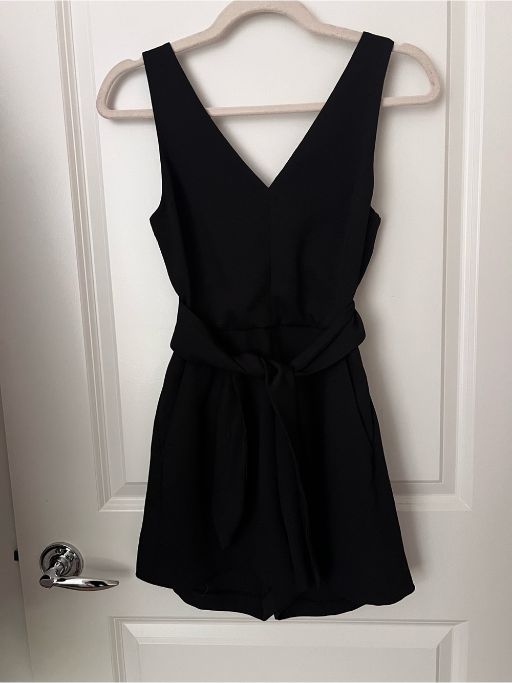 Aritzia Wilfred Ecoulement romper - Picture 6 of 9
